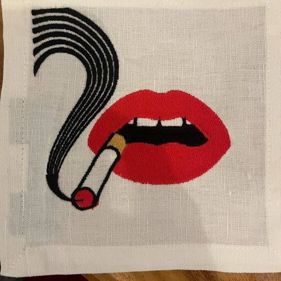 Jonathan Adler Lips cocktail napkins - Picture 3 of 6